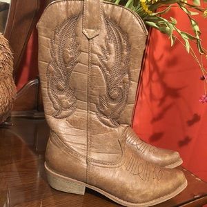 Coconuts Light Brown Pointed Toe Cowboy Boots
